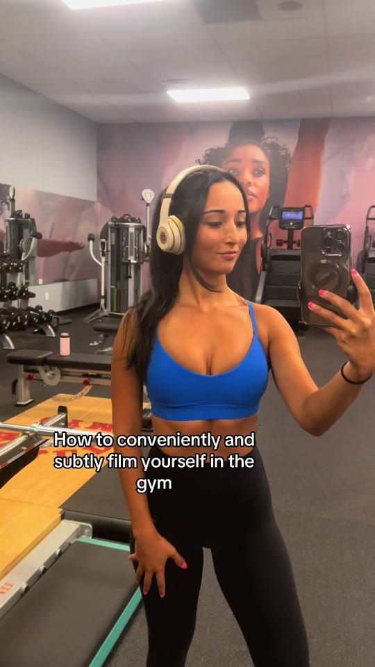 Post 2 by Ana on TikTok (video)