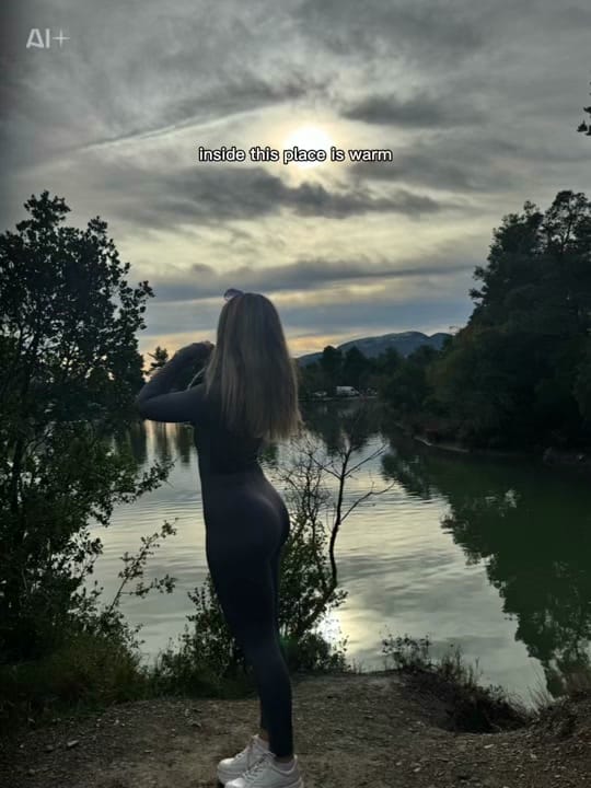 Post 7 by Georgia Xanthaki on TikTok (video)