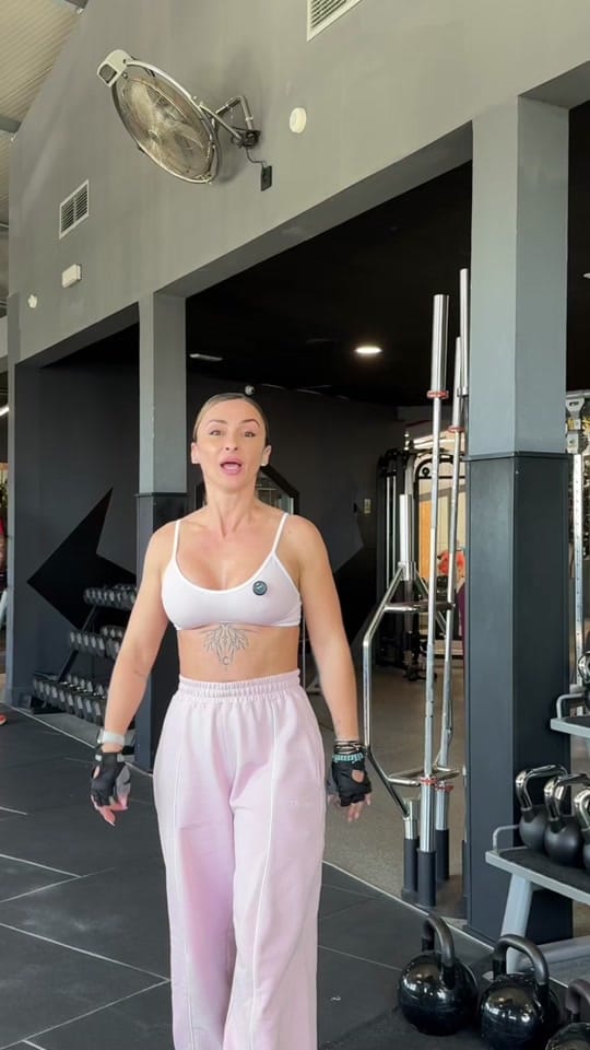 Post 7 by Susana FV on TikTok (video)