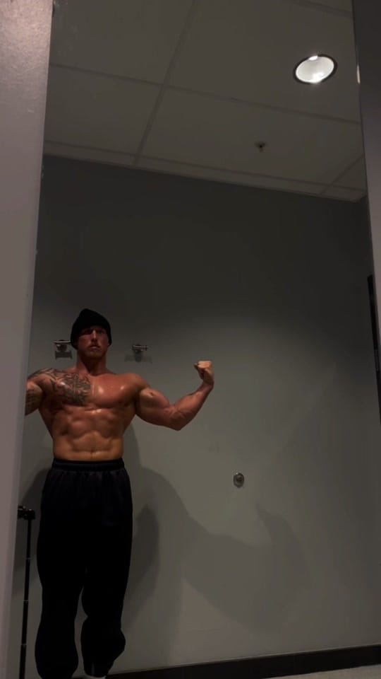 Post 7 by BstewFit on TikTok (video)