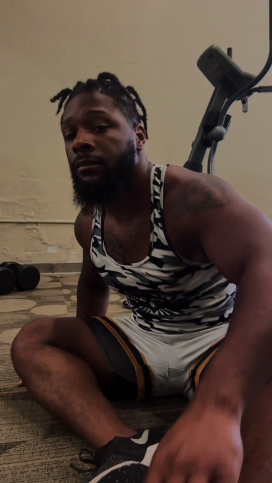 Post 4 by Javon Mackey on TikTok (video)