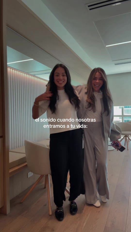 Post 1 by Pia Cevallos on TikTok (video)
