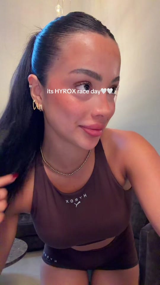 Post 5 by Pia Cevallos on TikTok (video)