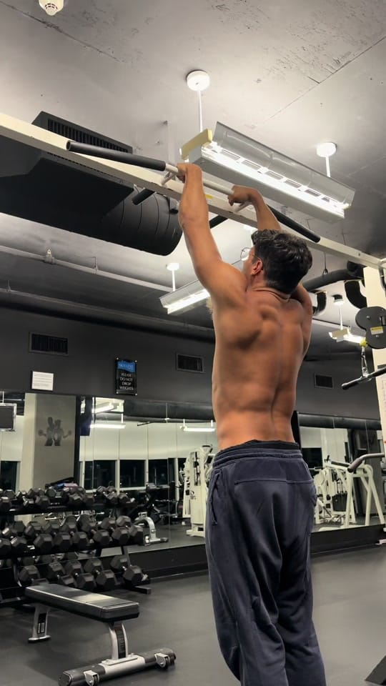 Post 2 by Carlos Mata on TikTok (video)