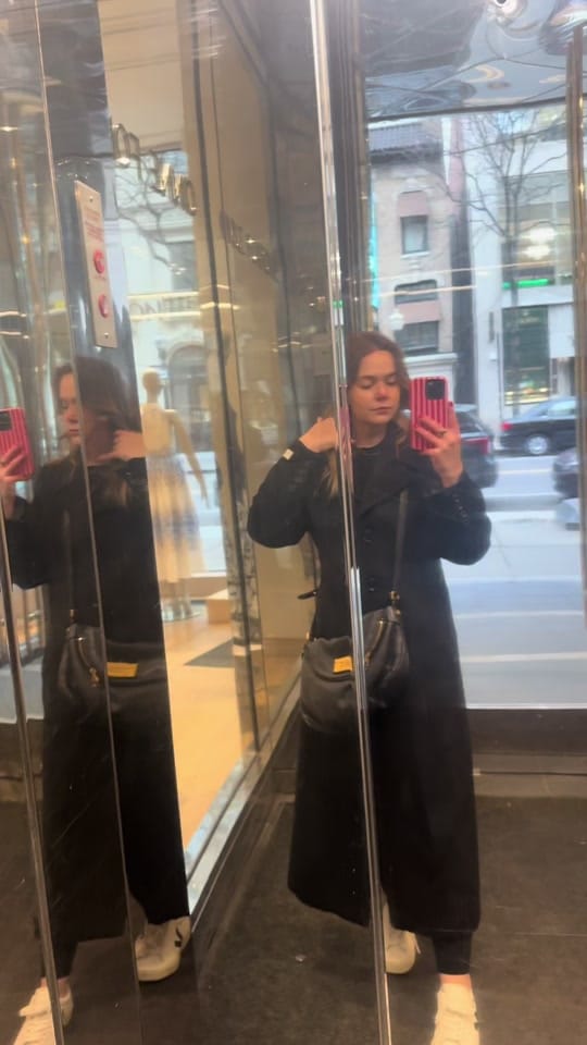 Post 6 by Lauren Gibs on TikTok (video)