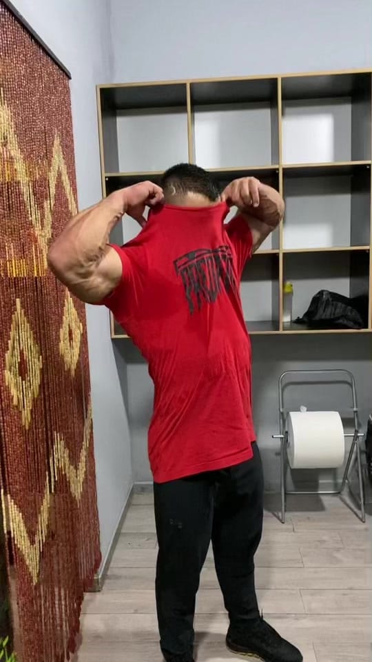Post 10 by Omar Ghafari on TikTok (video)