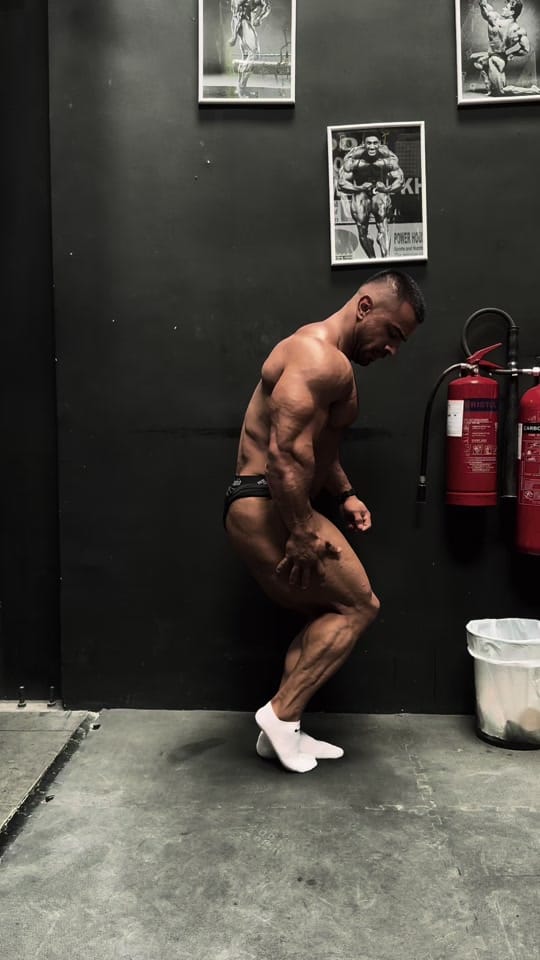 Post 6 by Omar Ghafari on TikTok (video)
