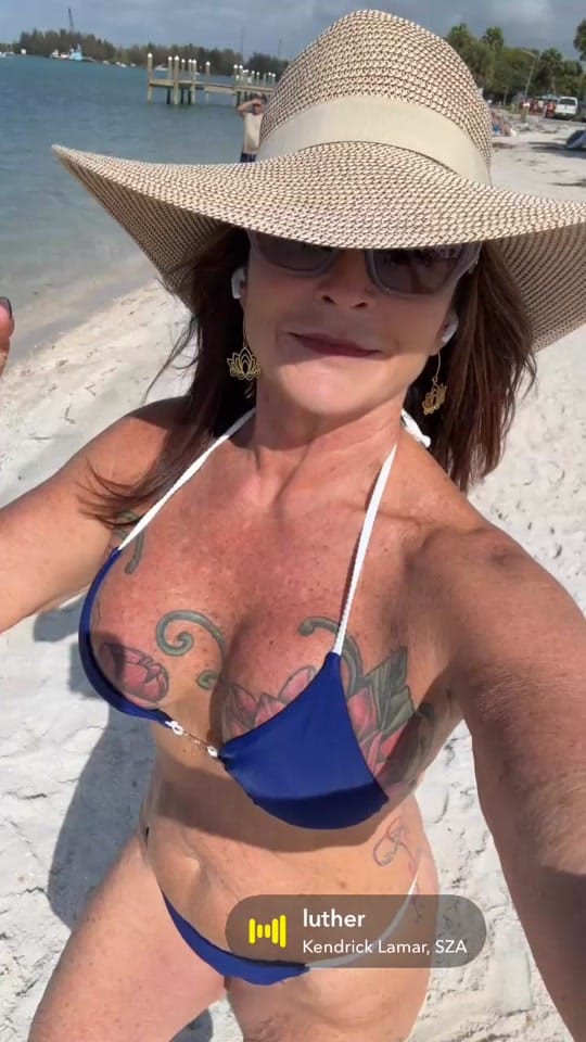 Post 5 by Kelly on TikTok (video)