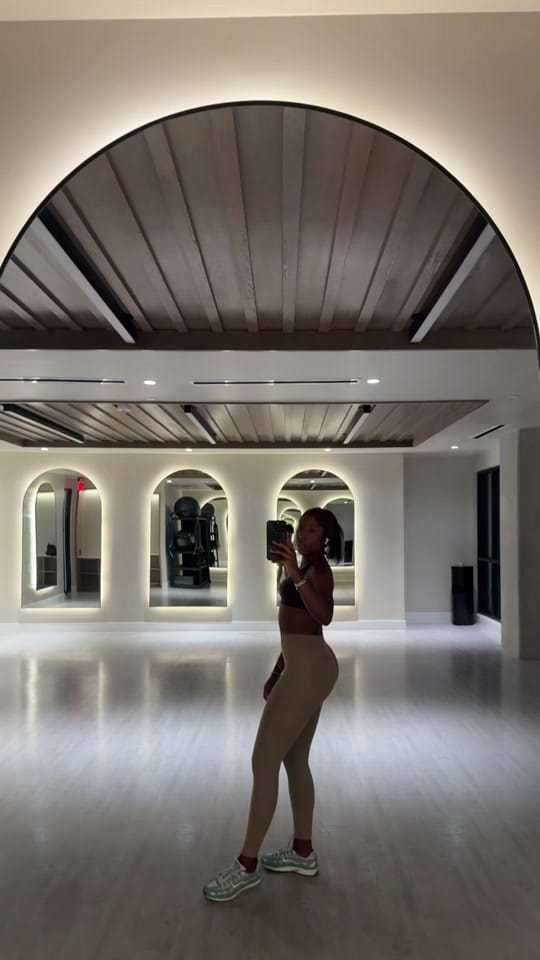 Post 10 by AhnaSimone on TikTok (video)