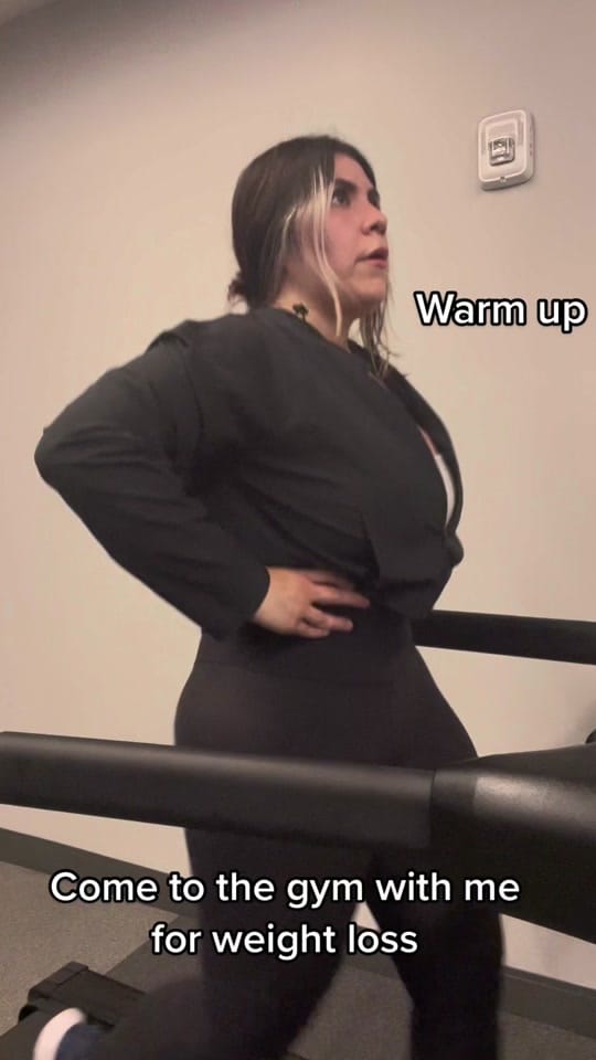 Post 1 by Angie Zuniga on TikTok (video)