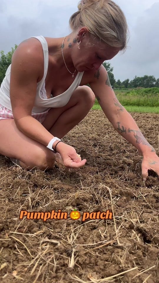 Post 9 by Junie on TikTok (video)