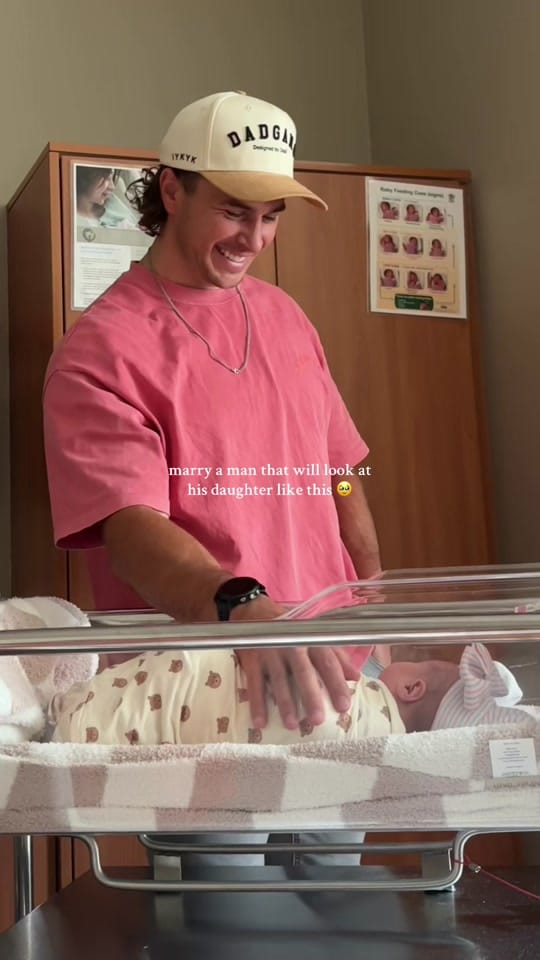 Post 4 by Audrey Brie on TikTok (video)