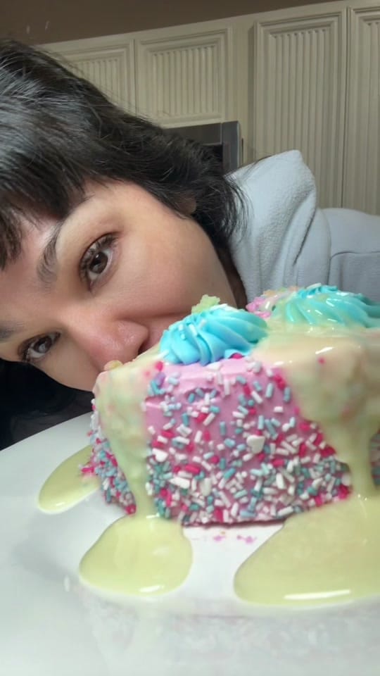 Post 3 by Mellie Tammaro on TikTok (video)