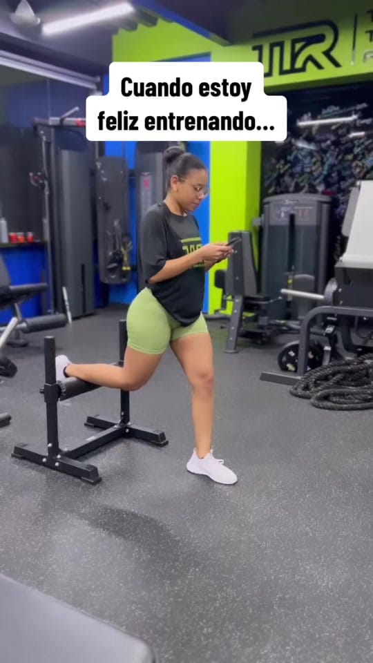 Post 9 by Coach Ariel Aponte on TikTok (video)