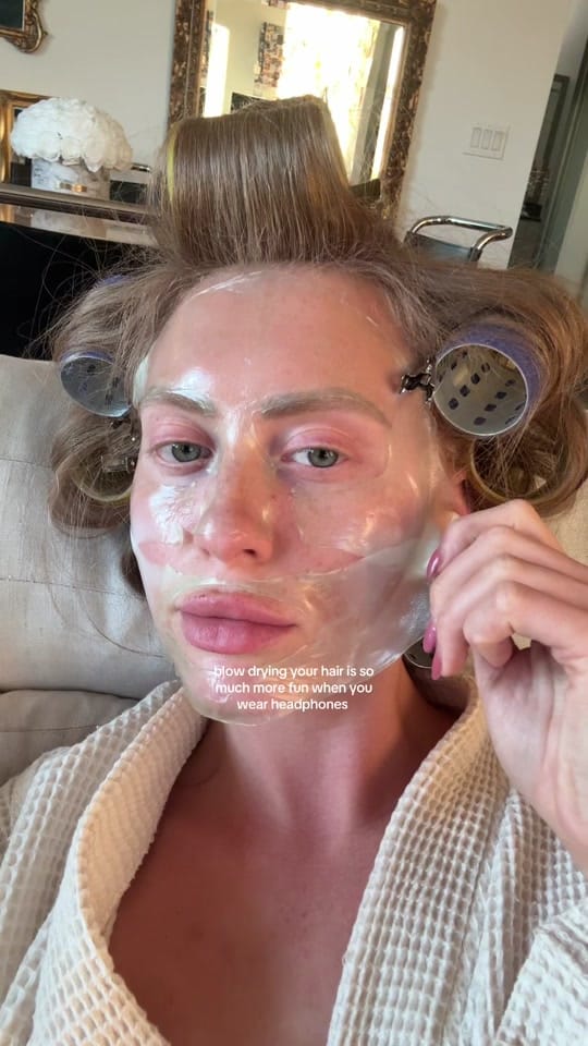 Post 3 by han 💐🎀💫 on TikTok (video)