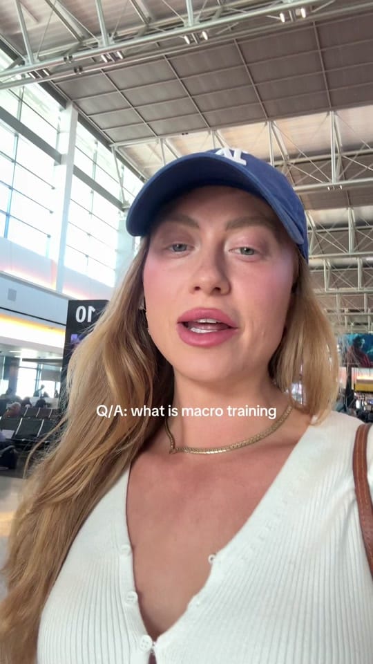 Post 10 by han 💐🎀💫 on TikTok (video)