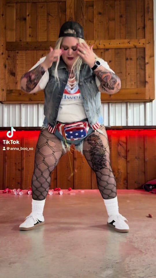 Post 1 by Anna Wyatt 💋 on TikTok (video)