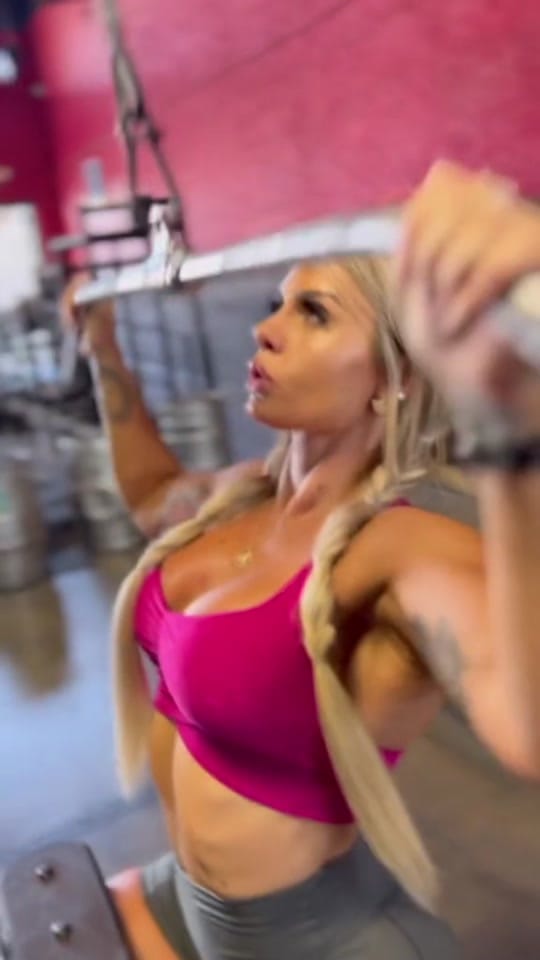 Post 6 by Anna Wyatt 💋 on TikTok (video)