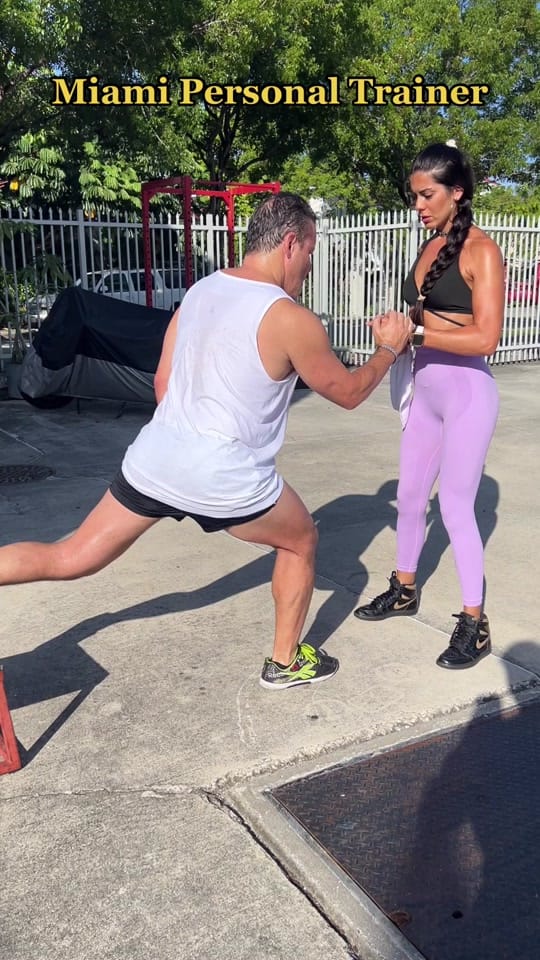 Post 2 by Valkiria Caetano on TikTok (video)