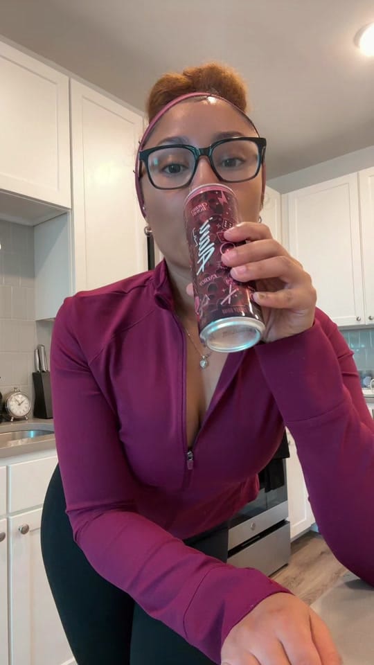 Post 4 by Ela on TikTok (video)