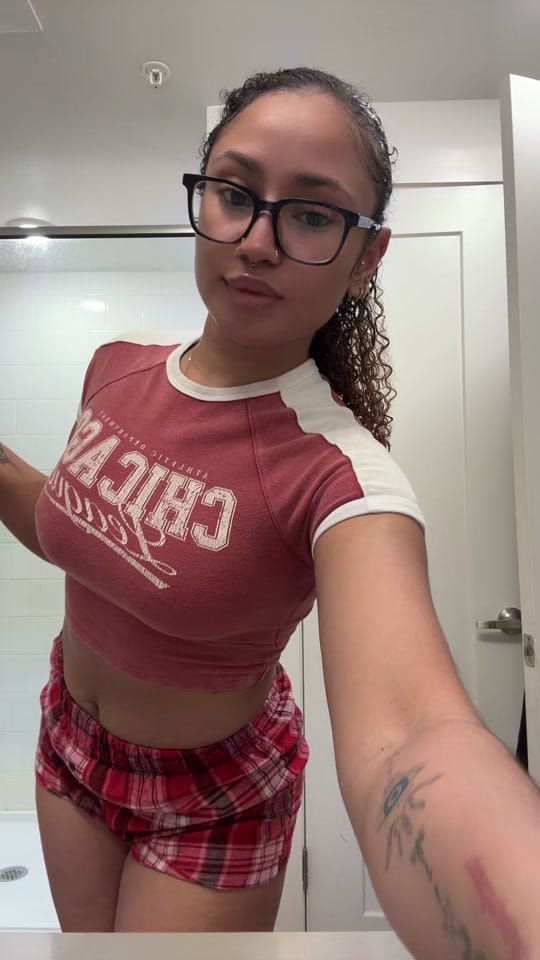 Post 3 by Ela on TikTok (video)