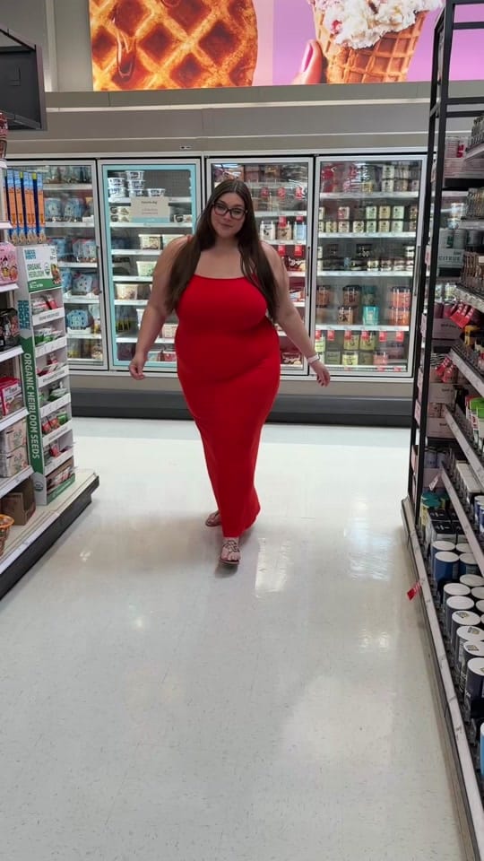 Post 2 by Fit Sidney on TikTok (video)