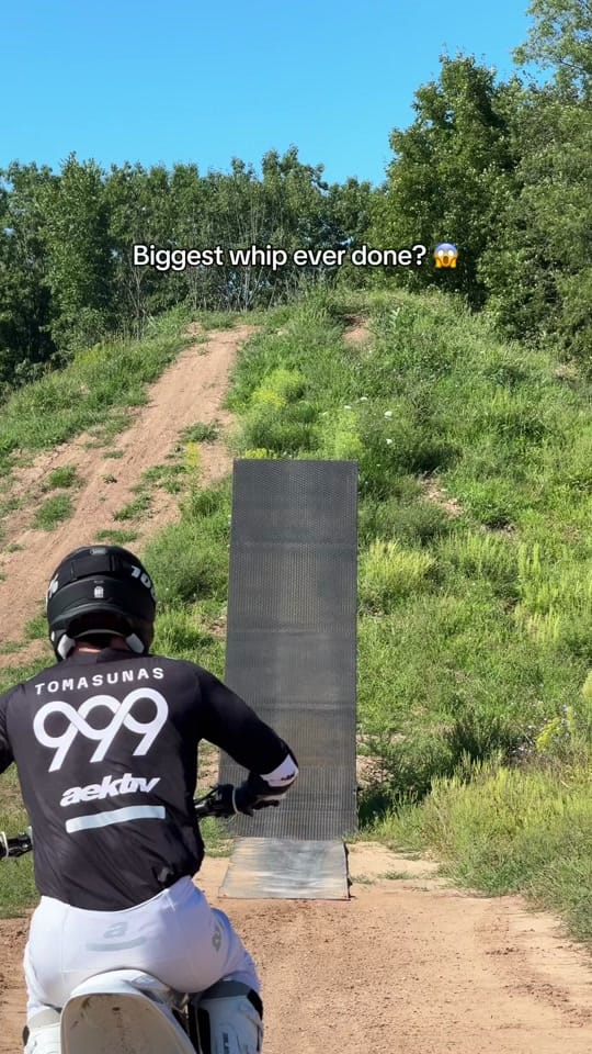 Post 10 by Nick Tomasunas on TikTok (video)