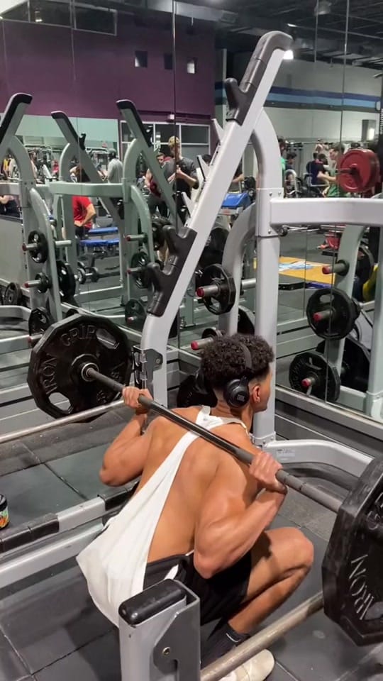 Post 6 by Deli on TikTok (video)