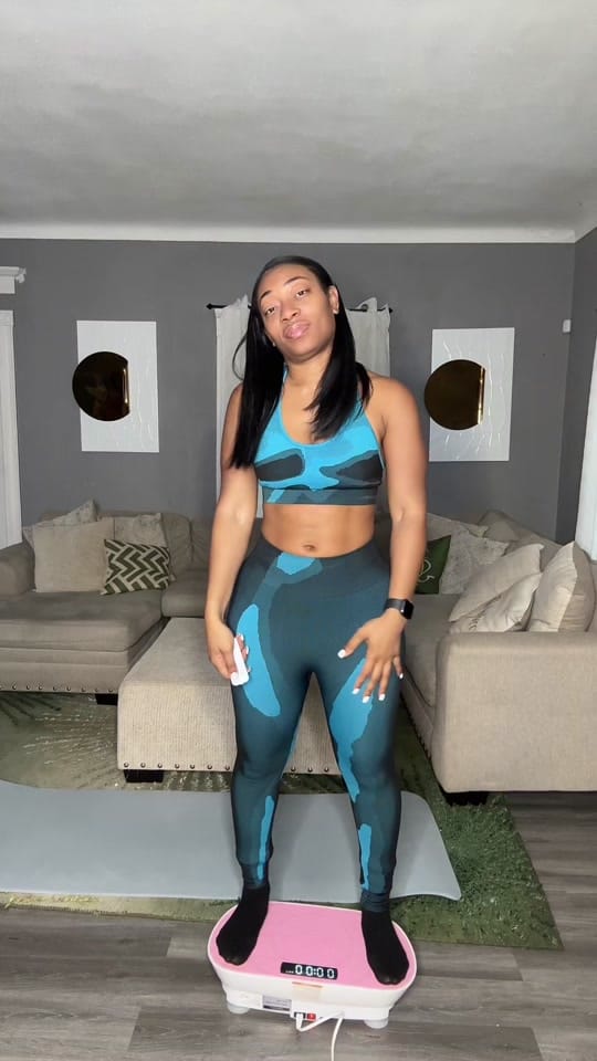 Post 2 by Lovediamondly on TikTok (video)