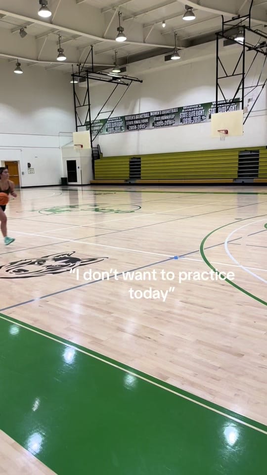 Post 6 by Aliyaaacon on TikTok (video)