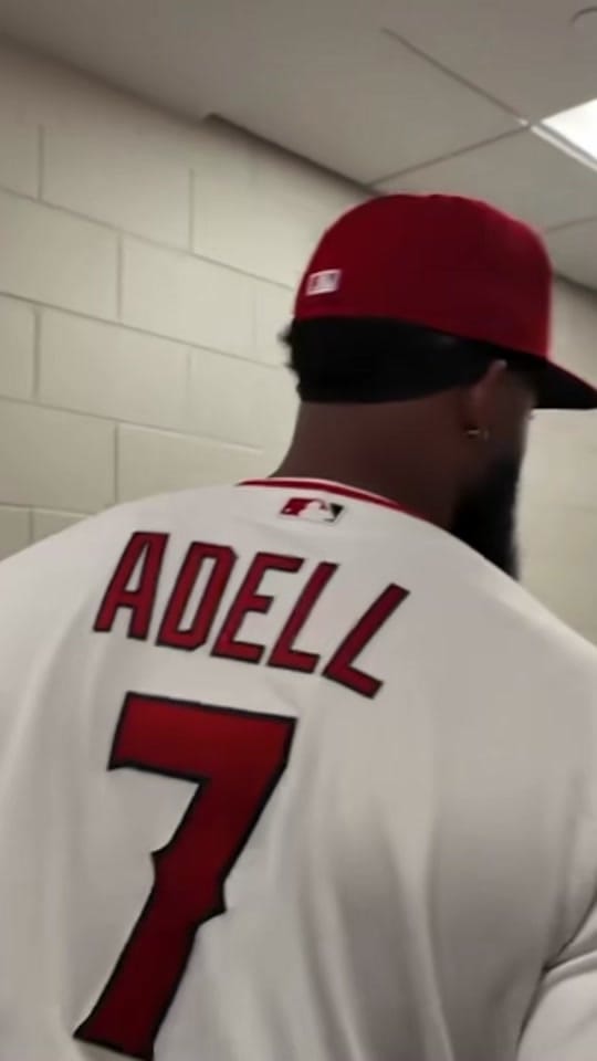 Post 3 by Jo Adell on TikTok (video)