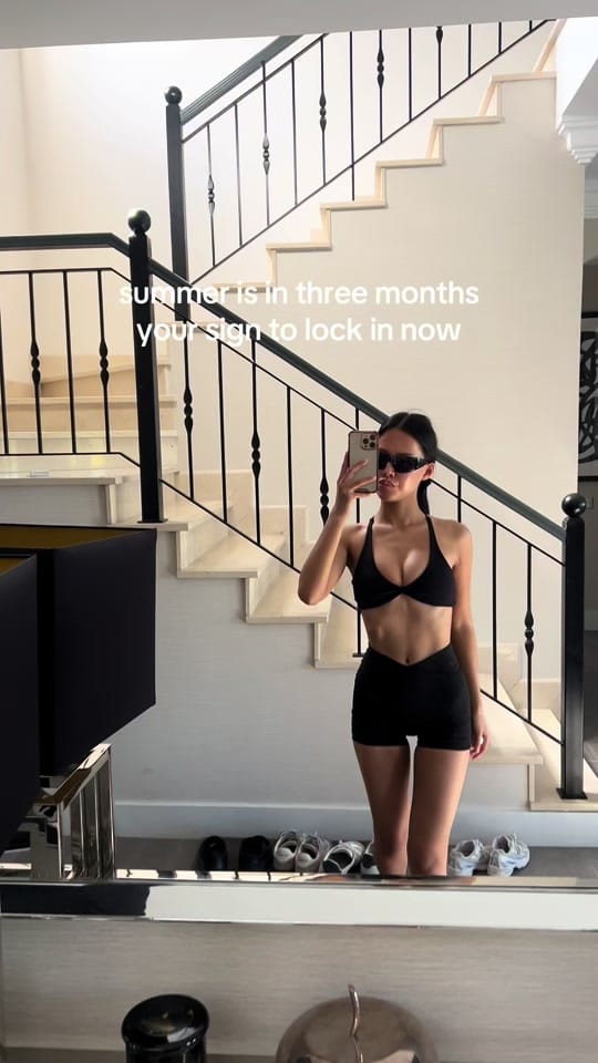 Post 5 by Ellie Ross ⭐️ on TikTok (video)