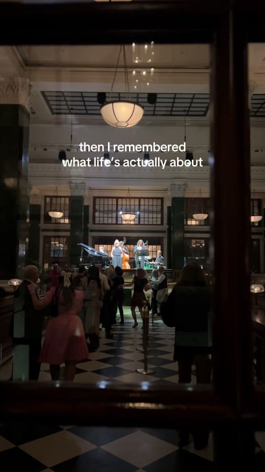 Post 8 by Ellie Ross ⭐️ on TikTok (video)