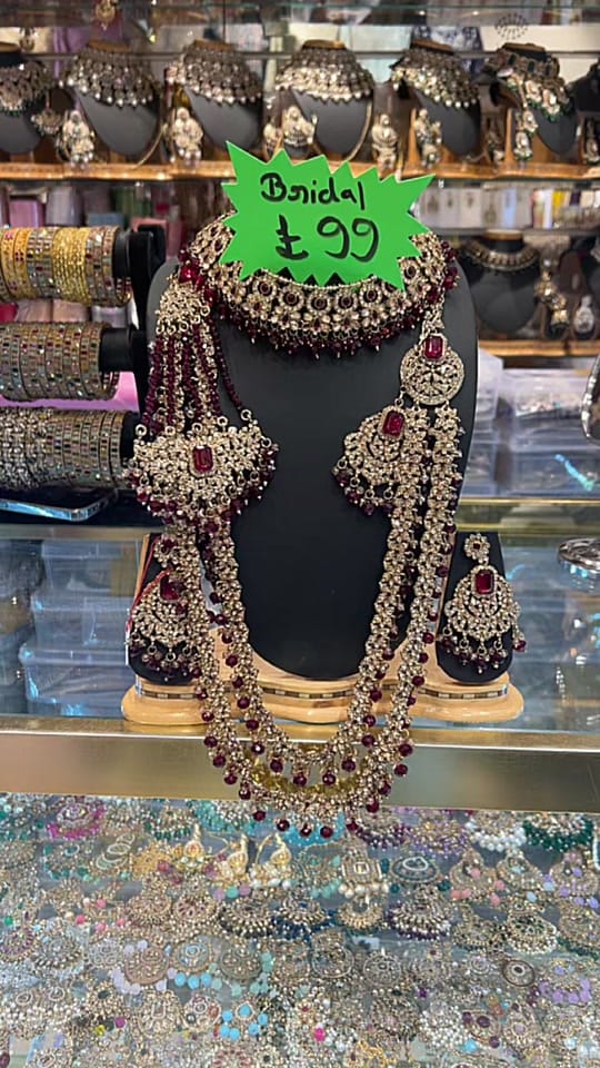 Post 5 by Satgur designer on TikTok (video)