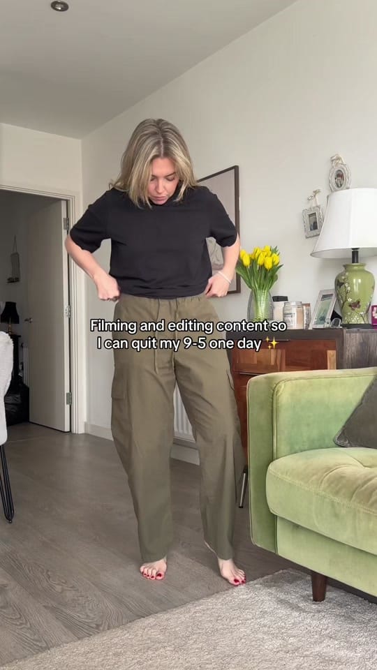 Post 1 by Sarah O’Grady on TikTok (video)