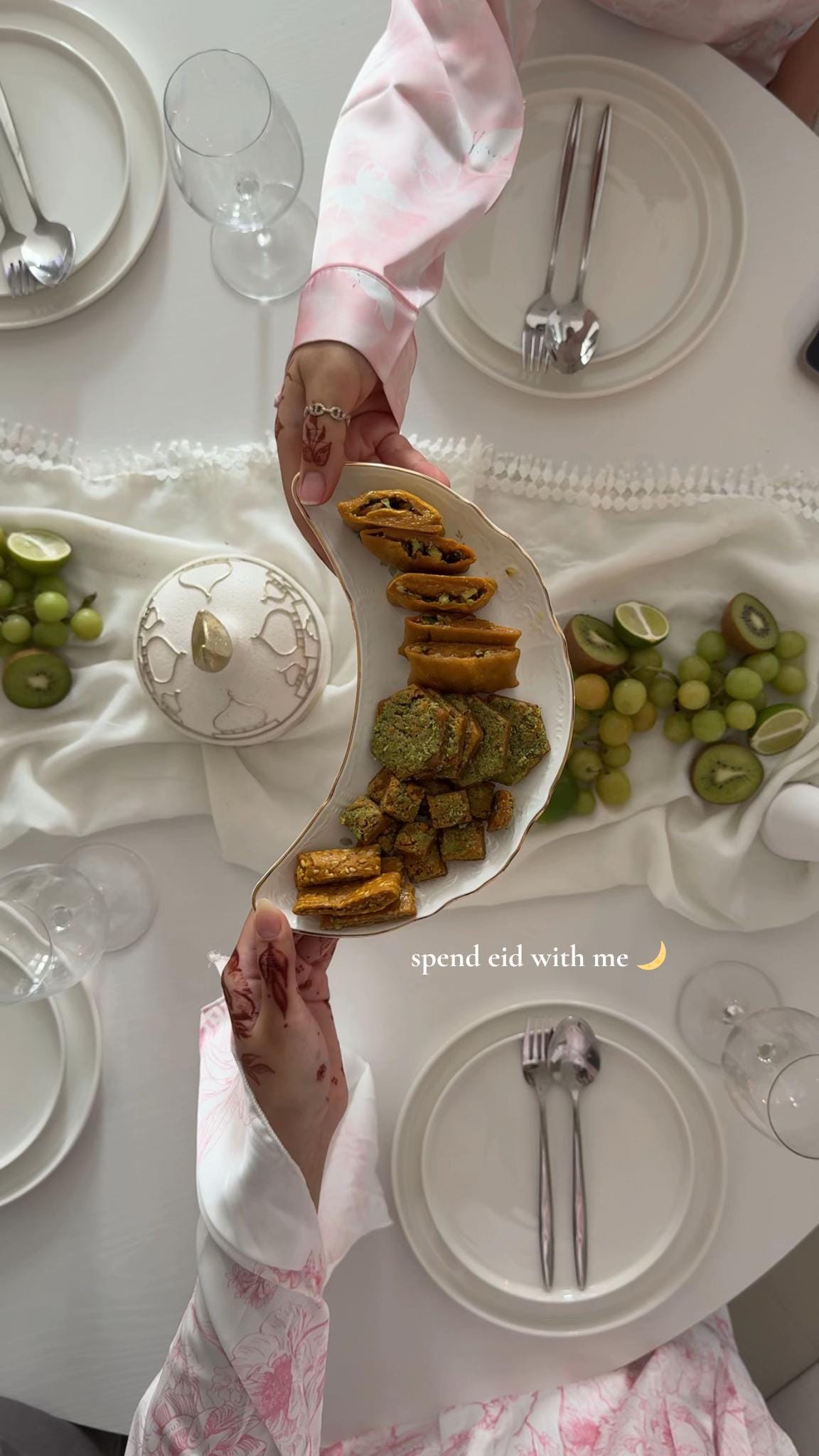 Post 4 by Saaraa Khan on TikTok (video)