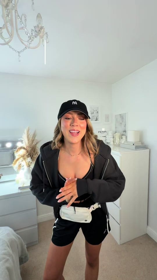 Post 8 by Katie Hopkins on TikTok (video)