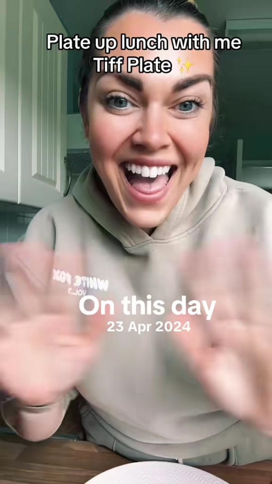 Post 4 by Lauren Hughes 🍓 on TikTok (video)