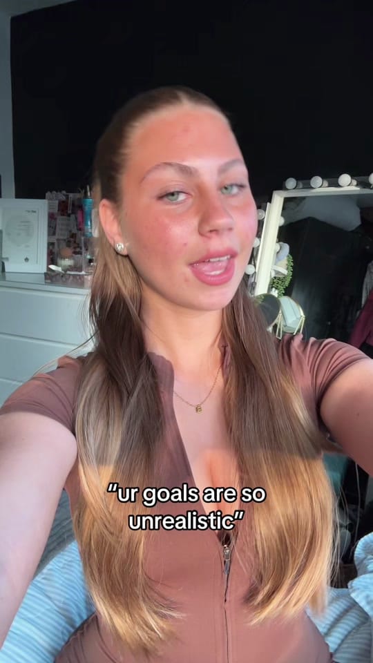 Post 1 by 𝐛𝐨𝐧𝐢𝐭𝐚𝐫𝐨𝐬𝐚☆ on TikTok (video)