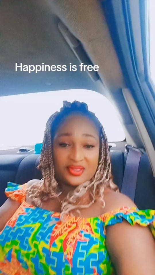 Post 2 by Achiaa papabi on TikTok (video)