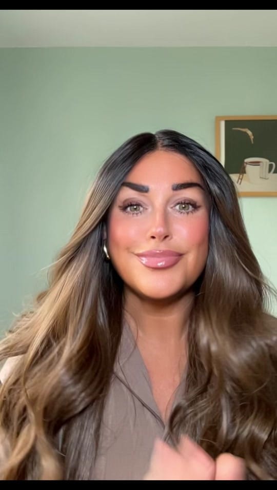 Post 10 by Laura on TikTok (video)