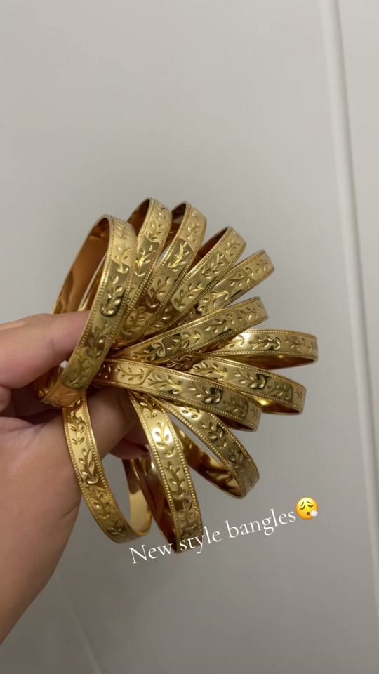 Post 7 by hollydollysclosetx on TikTok (video)