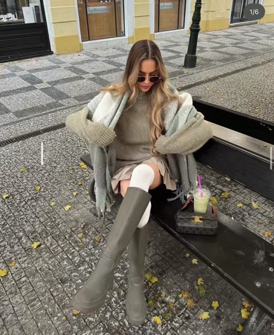 Post 4 by Rhi Fitzpatrick on TikTok (video)