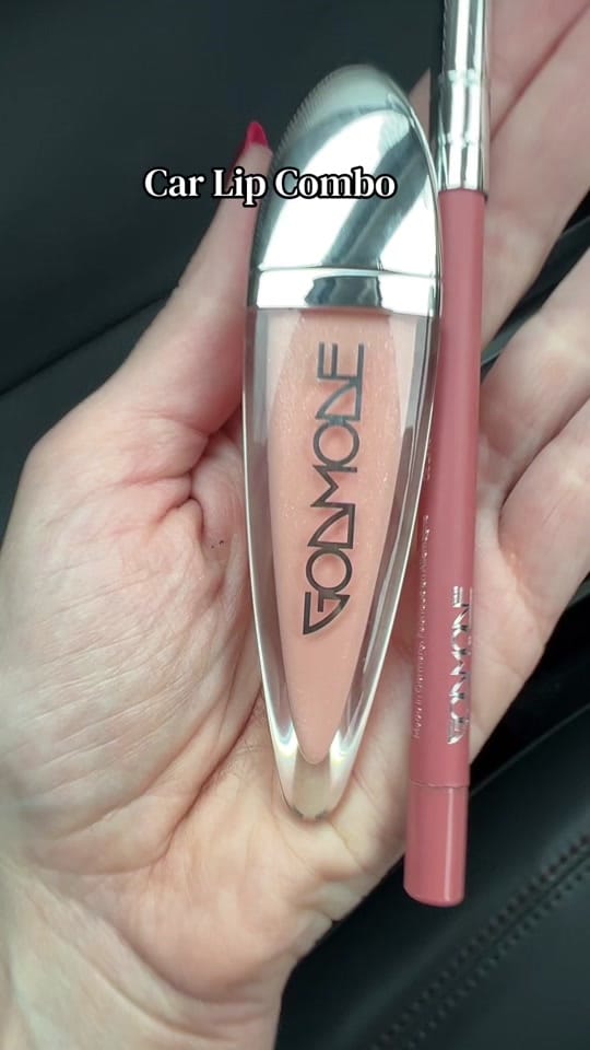 Post 2 by Chelsea Aberkane on TikTok (video)