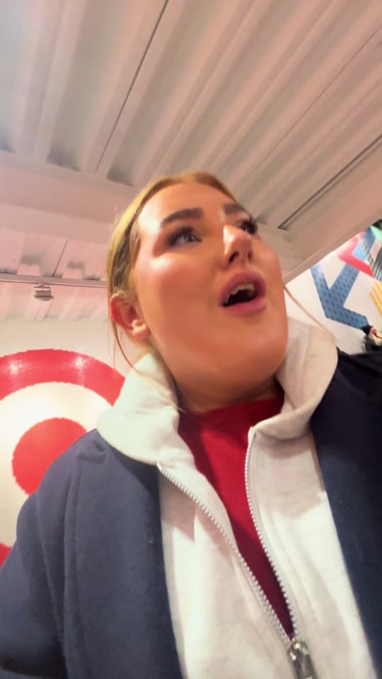 Post 2 by Niamhparryy on TikTok (video)