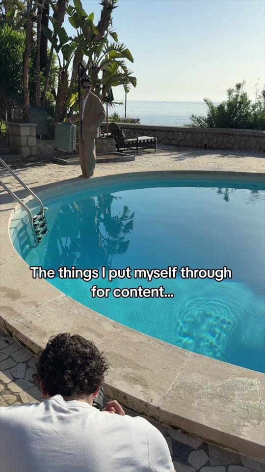 Post 1 by Mike Quyen on TikTok (video)