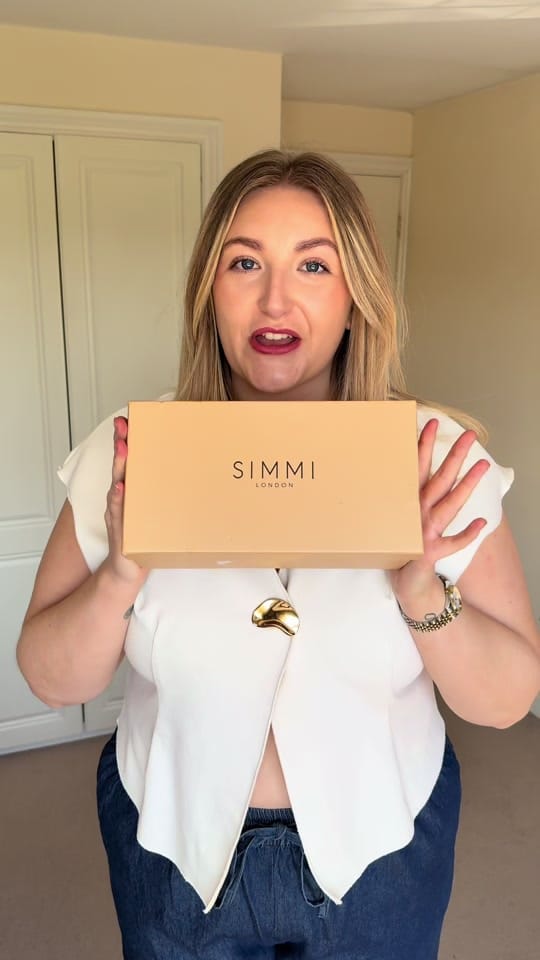 Post 6 by Kirsten Parry on TikTok (video)