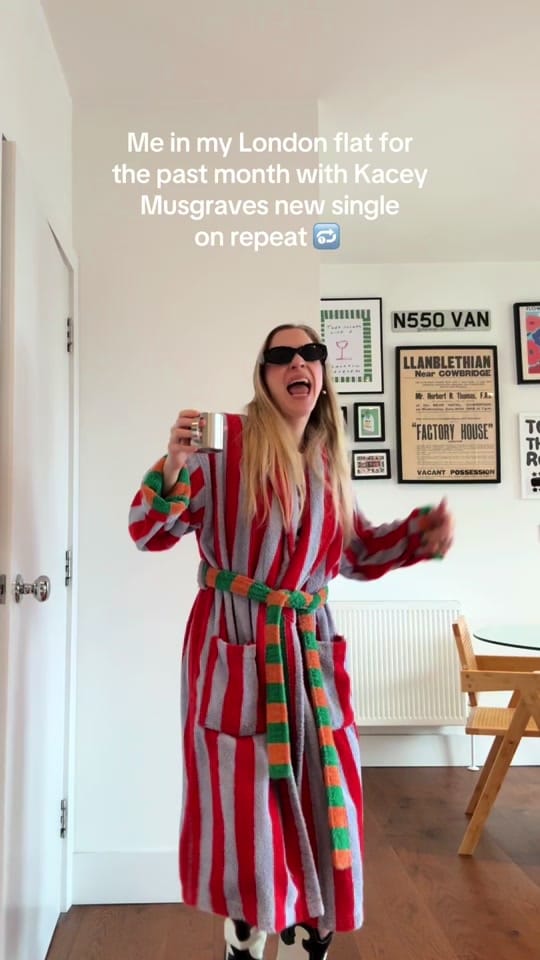 Post 5 by Sabrina Carder on TikTok (video)
