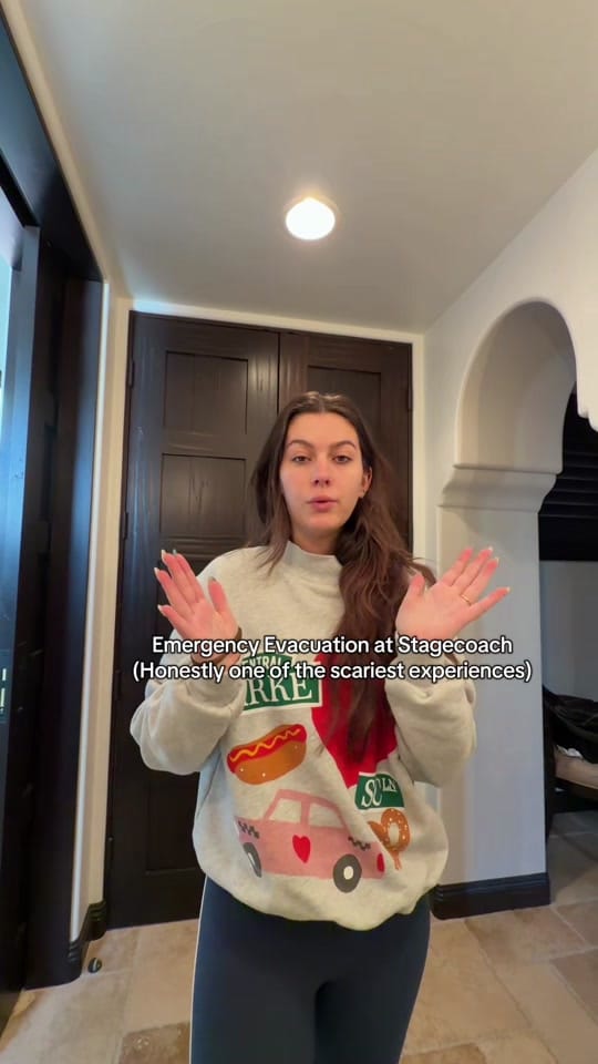 Post 6 by Chloe Julian on TikTok (video)