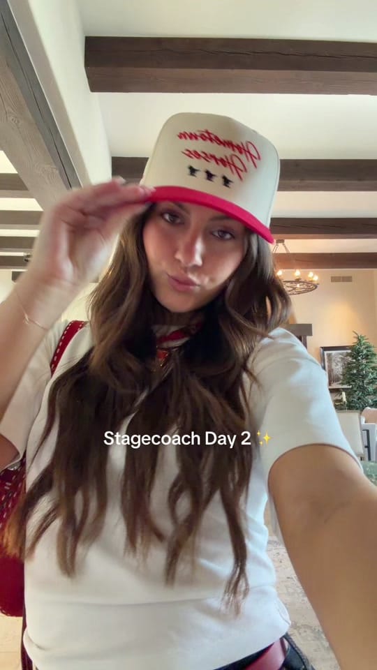 Post 9 by Chloe Julian on TikTok (video)